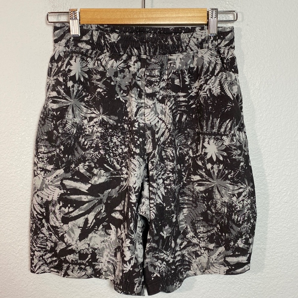 Lululemon Pace Breaker Shorts